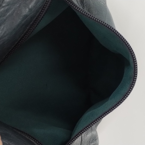 Stone Mountain leather green shoulder bag zip top with multiple pockets - Picture 8 of 8